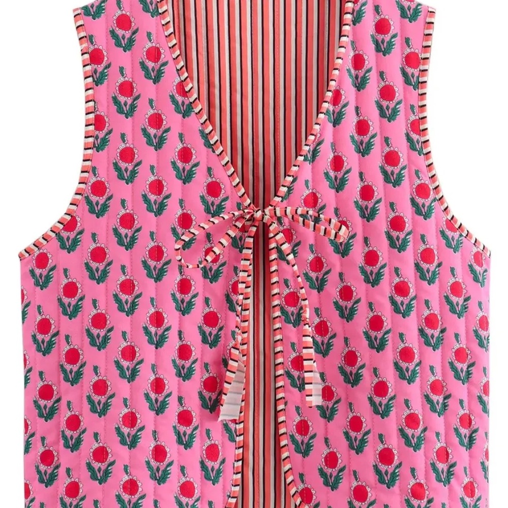 Reversible Fuchsia Floral Quilted Gilet Outwear Vest